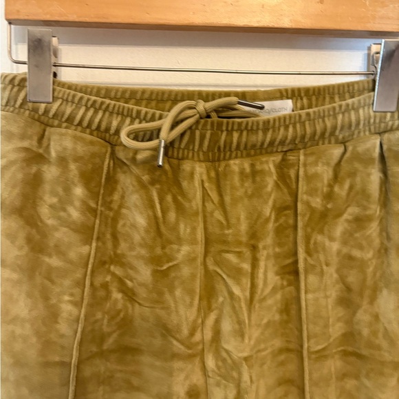 Women's Luxurious Tan Joggers - Picture 3 of 3